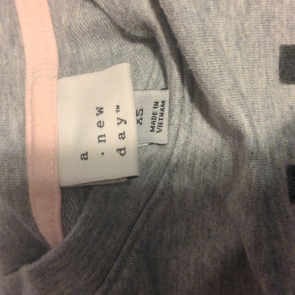 A New Day XS Sweatshirt - Picture 7 of 7